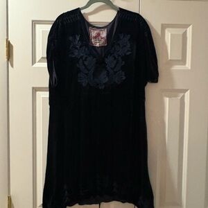 Johnny Was navy blue Velvet Tunic/Dress with Floral Embroidery-NWOT